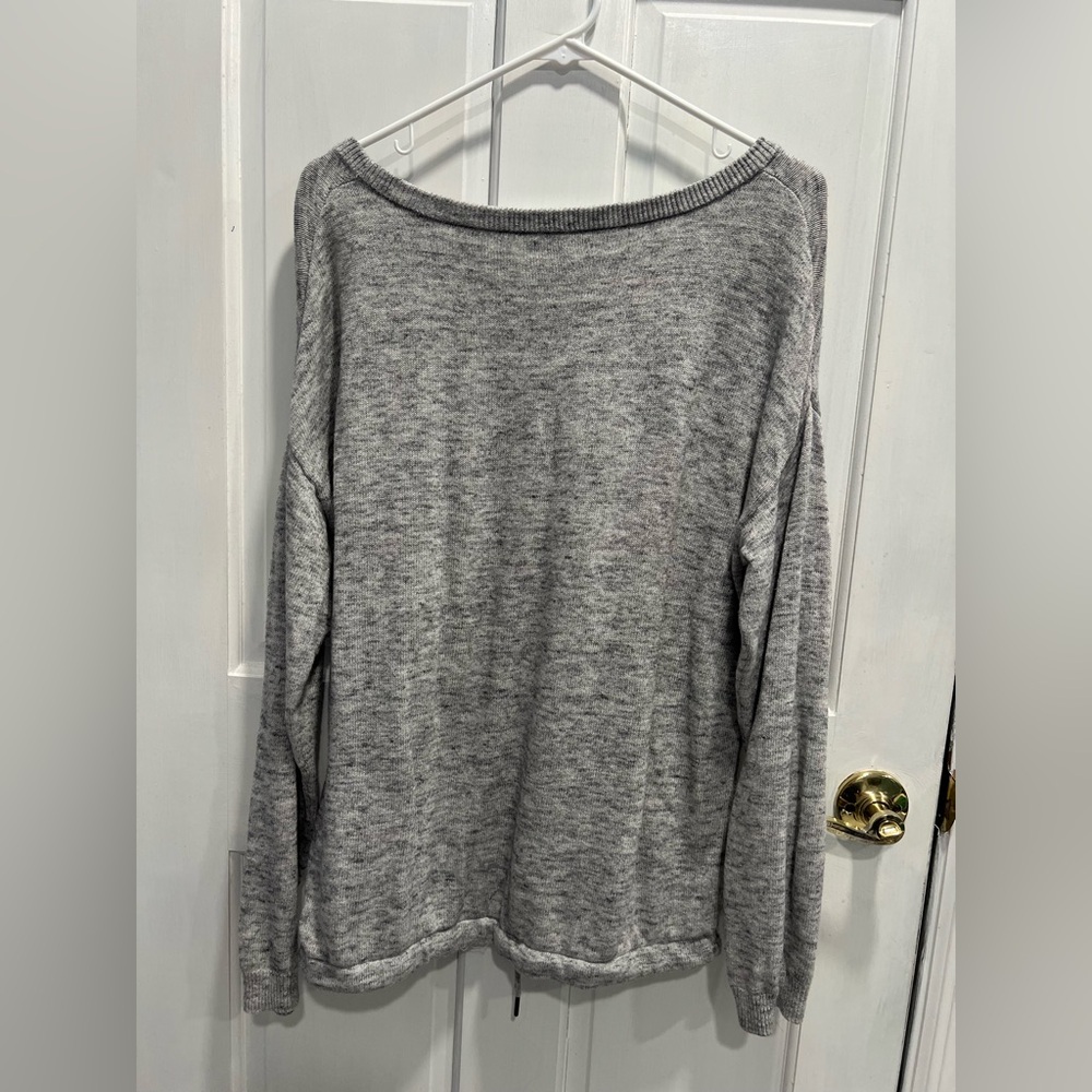 GAP Gray Drawstring Hem Scoop Neck Athletic Knit Sweater SIZE LARGE Pre Loved - Picture 5 of 7